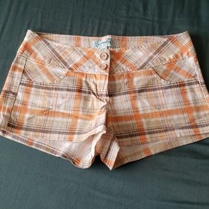 3/$10 Plaid short shorts